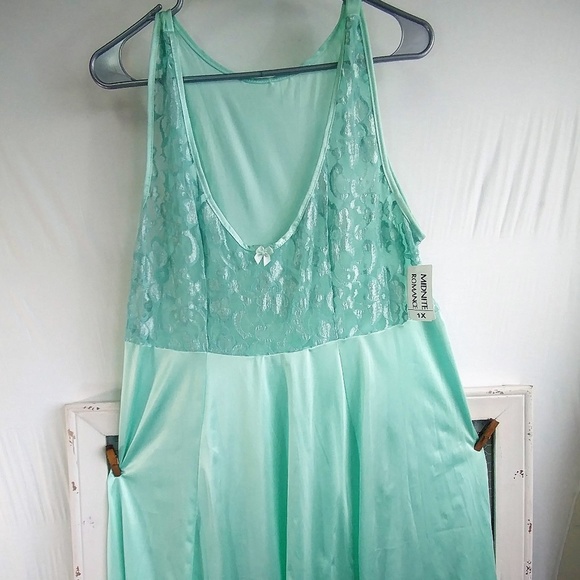 Midnite Romance Other - NWT 1X Plus XL Womens Nightgown NWT Lace FAST SHIP